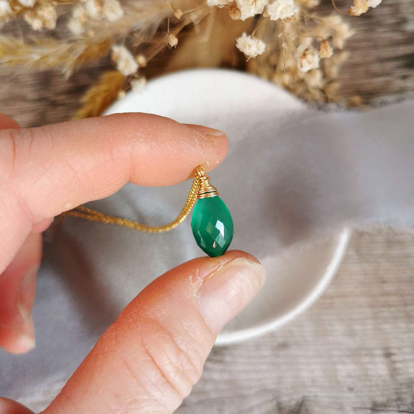Green Onyx and Gold pendant