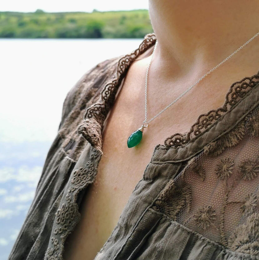 Green Onyx and Gold pendant