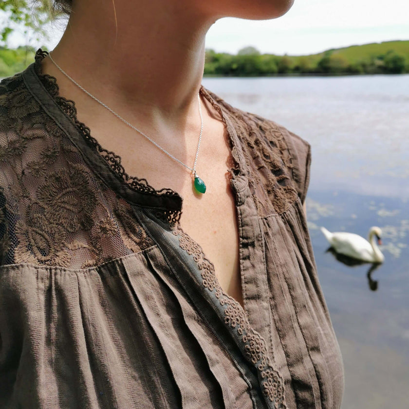 Green Onyx and Gold pendant