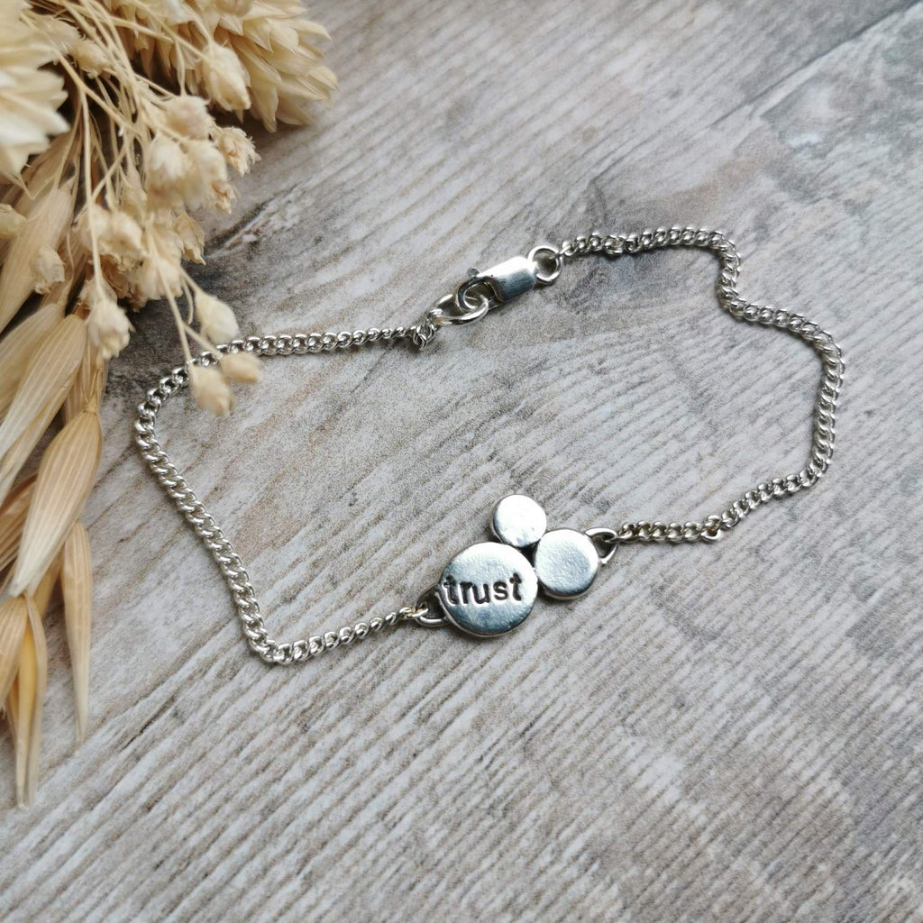 Mini Mantra bracelet - 'Calm' or 'Trust' affirmations