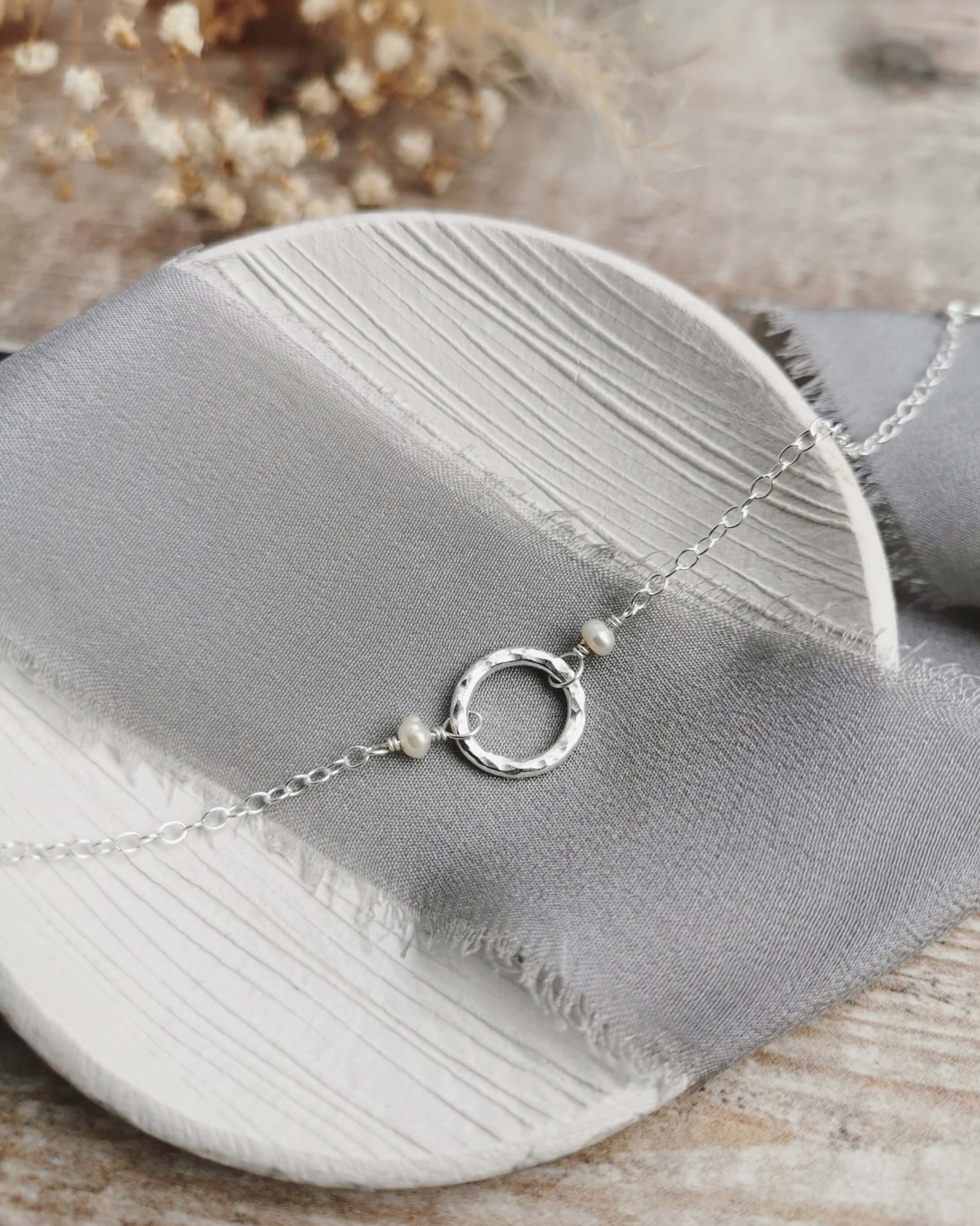Mini Orbit necklace with freshwater pearls (ivory or peacock purple)