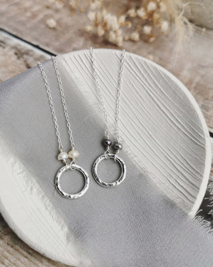 Mini Orbit necklace with freshwater pearls (ivory or peacock purple)