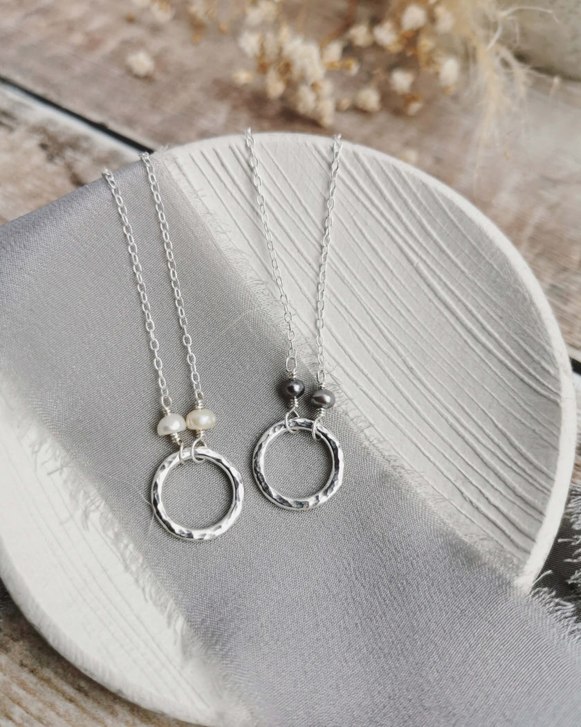 Mini Orbit necklace with freshwater pearls (ivory or peacock purple)