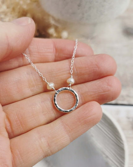 Mini Orbit necklace with freshwater pearls (ivory or peacock purple)