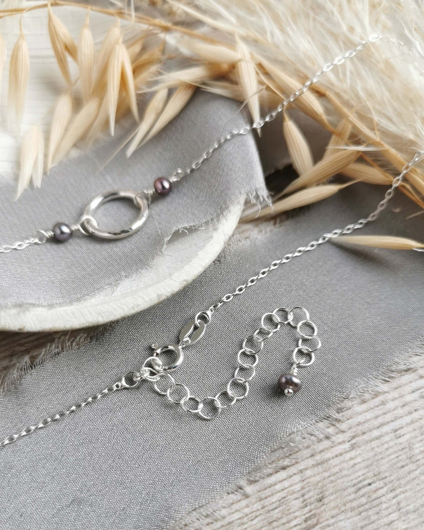 Mini Orbit necklace with freshwater pearls (ivory or peacock purple)