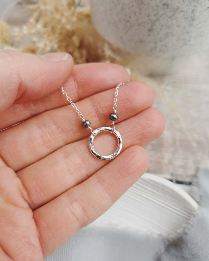 Mini Orbit necklace with freshwater pearls (ivory or peacock purple)