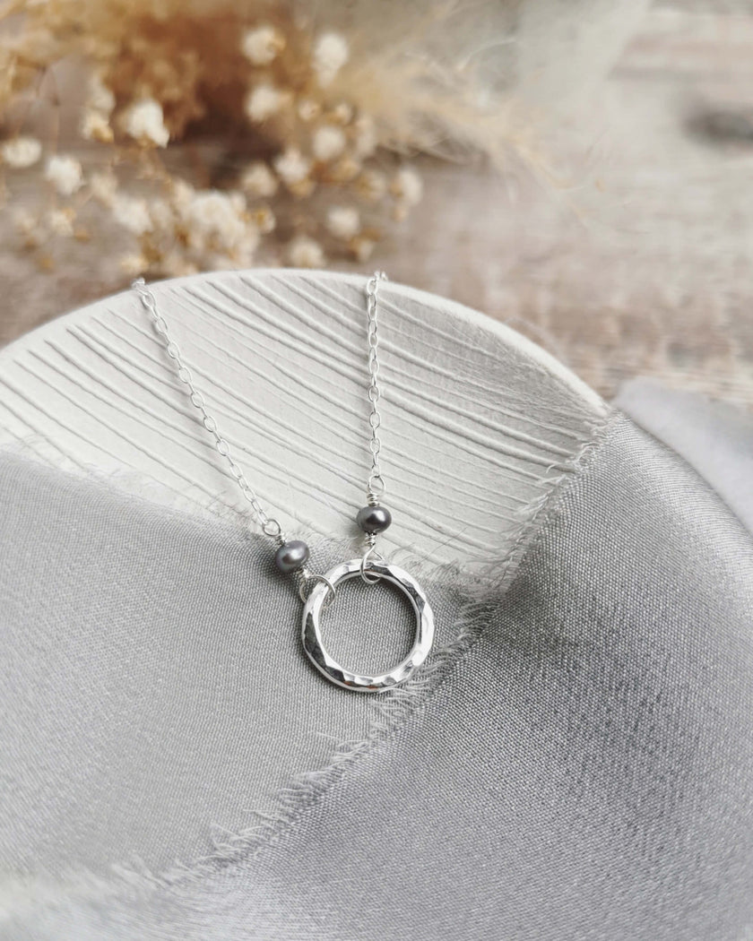 Mini Orbit necklace with freshwater pearls (ivory or peacock purple)